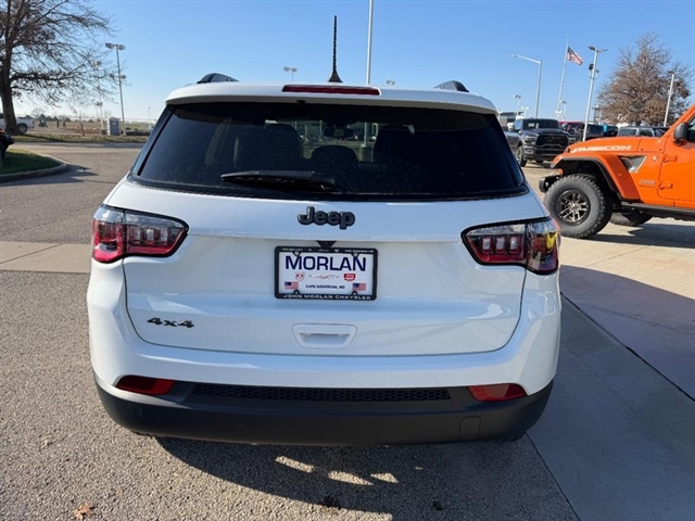 2026 Jeep Compass Latitude:26-015