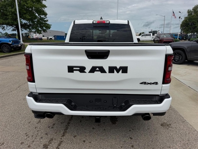 2026 RAM 1500 Express:26-213