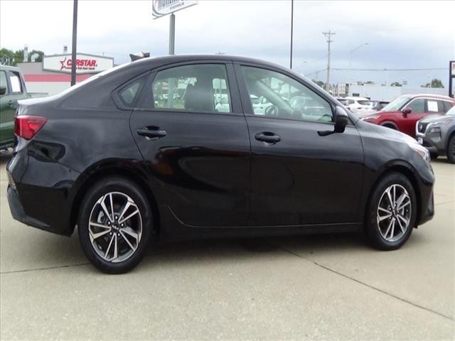 Photo of 2024 Kia Forte LXS in Cape Girardeau, MO - 5,  2024 Kia Forte LXS:C6580