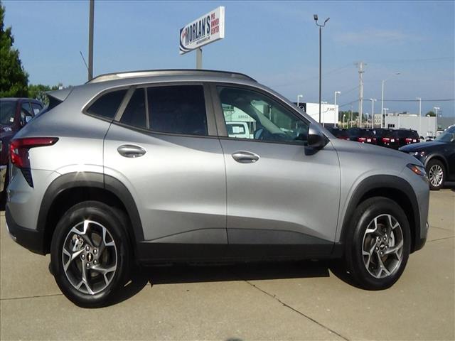 2025 Chevrolet Trax LT:C7011