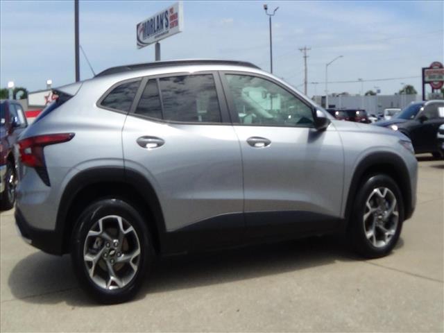 2025 Chevrolet Trax LT:C7024