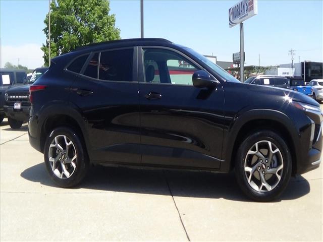2025 Chevrolet Trax LT:C6971