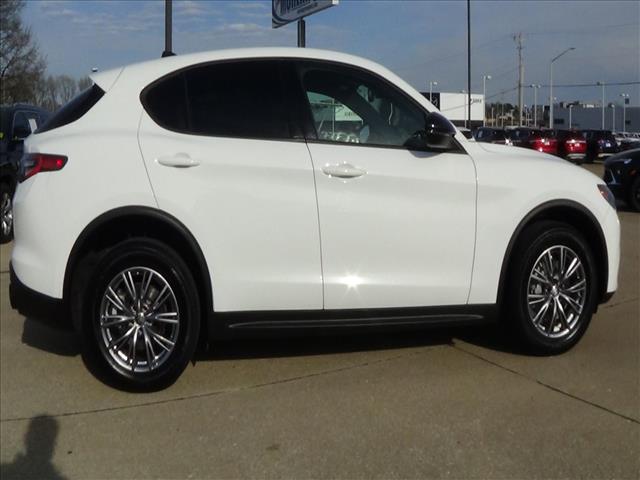 2024 Alfa Romeo Stelvio Sprint:C6874