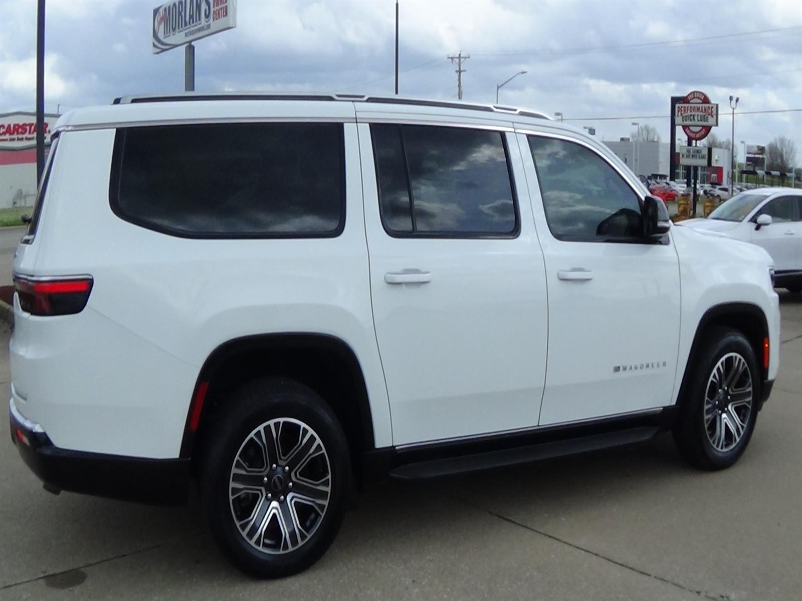 View vehicle photo 5