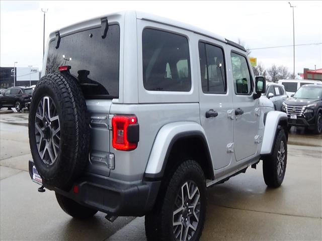 2024 Jeep Wrangler Sahara:C6752