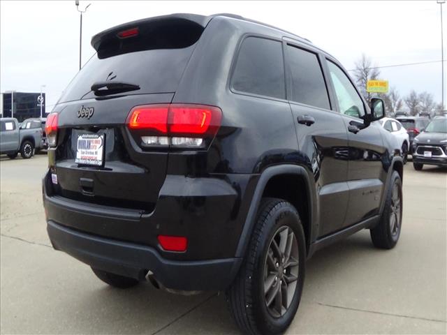 2016 Jeep Grand Cherokee Laredo 75th Anniversary:C6605A2