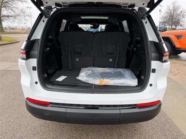 2025 Jeep Grand Cherokee L Limited:25-242