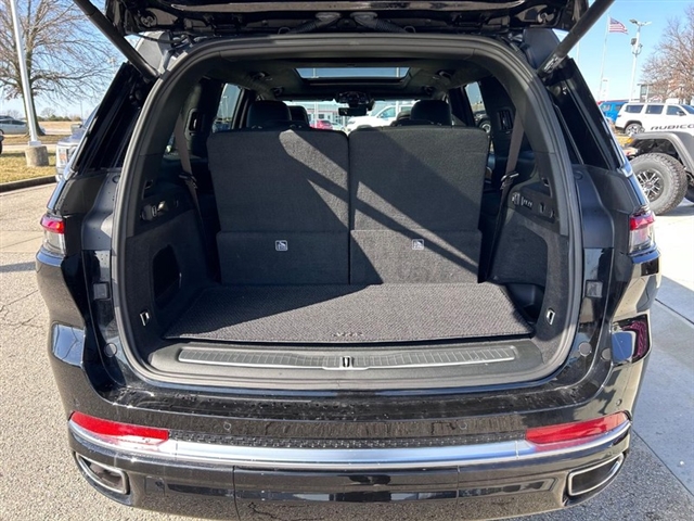 2024 Jeep Grand Cherokee L Summit Reserve