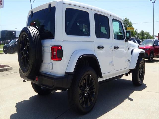 2025 Jeep Wrangler Sahara 4xe:C6937