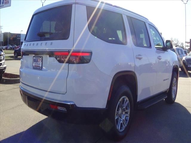 2024 Jeep Wagoneer Base:C6746