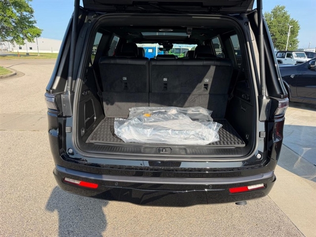 2026 Jeep Grand Wagoneer Upland:26-220