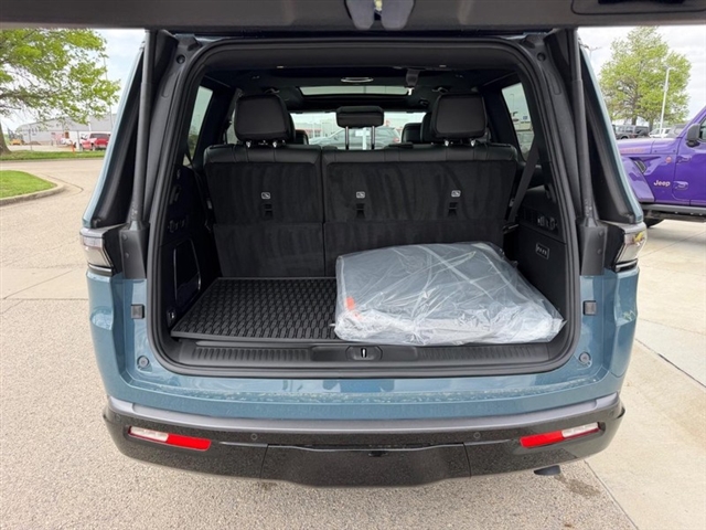 2026 Jeep Grand Wagoneer:26-108