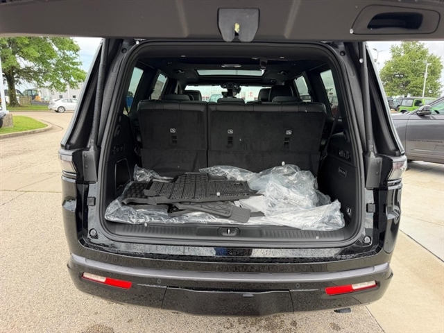 2026 Jeep Grand Wagoneer Limited Reserve:26-202