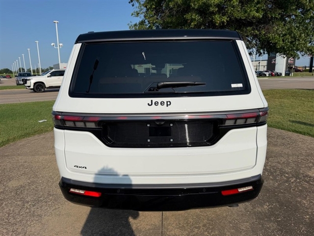 2026 Jeep Grand Wagoneer Summit Reserve:26-238