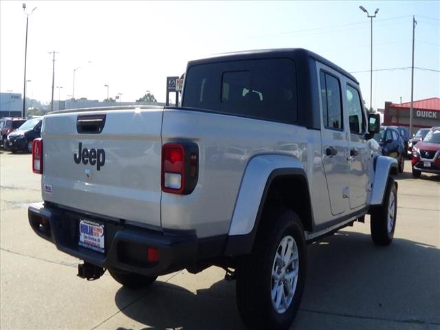 2023 Jeep Gladiator Sport S