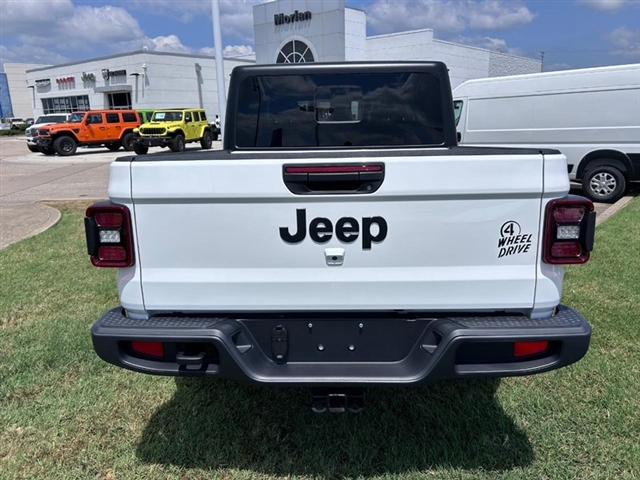 2025 Jeep Gladiator Willys