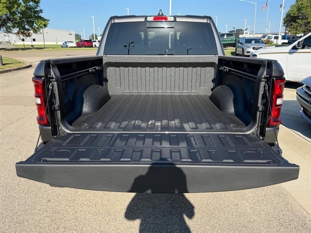 2027 RAM 1500 Big Horn:27-025