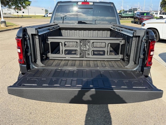 2027 RAM 1500 Big Horn:27-027