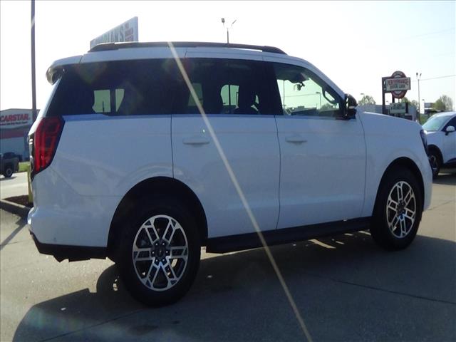 2025 Ford Expedition Active:C6888