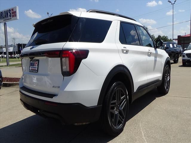 2025 Ford Explorer ST-Line:C7096