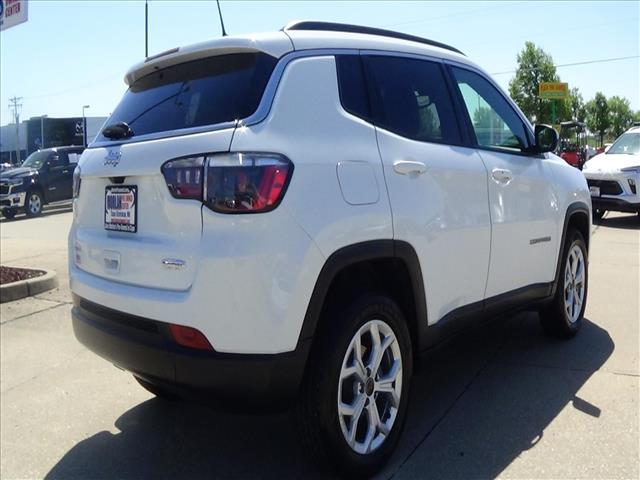 2025 Jeep Compass Latitude:C6923