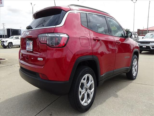 2025 Jeep Compass Latitude:C7115