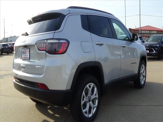 2025 Jeep Compass Latitude:C6869