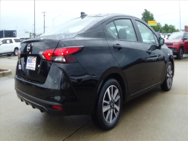 2025 Nissan Versa SV:C6979