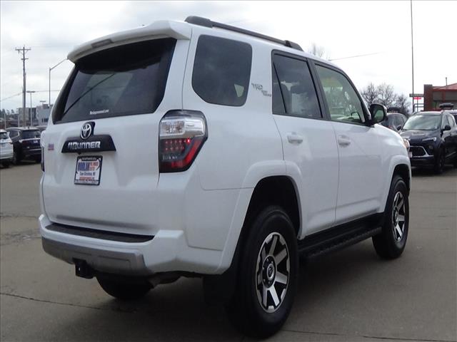 2022 Toyota 4Runner TRD Off-Road:C6529A