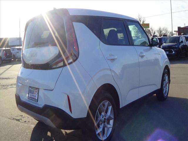 2023 Kia Soul LX:C6803