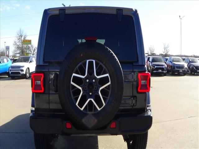 2025 Jeep Wrangler Sahara:C6779