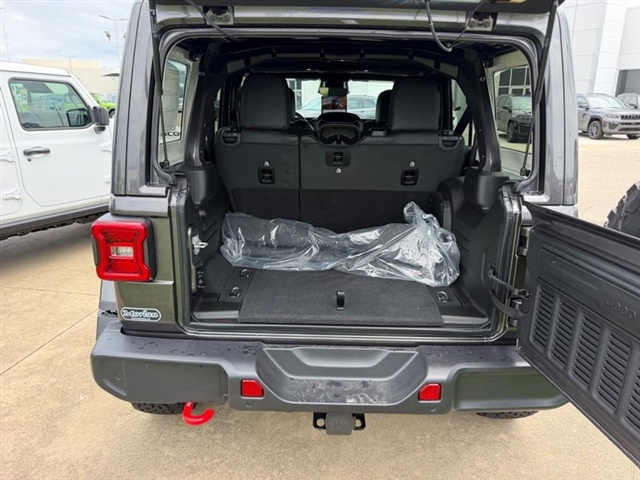 2026 Jeep Wrangler Rubicon:26-208