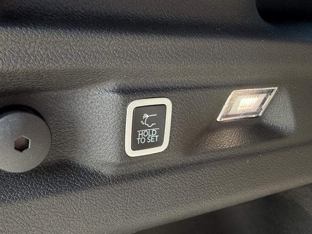 2027 Jeep Grand Cherokee L Altitude:27-030