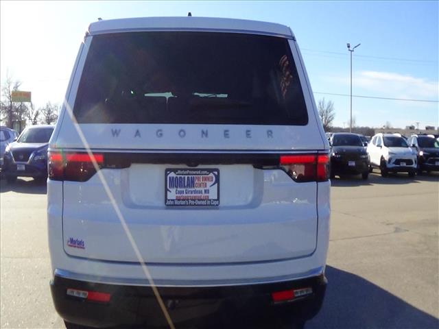 2024 Jeep Wagoneer Base:C6746