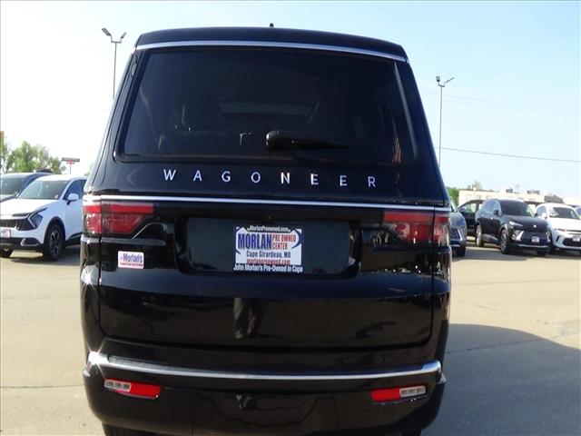 2025 Jeep Wagoneer Base:C6978