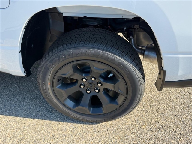 2026 RAM 1500 Express:26-241