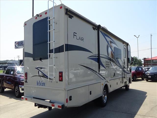 2016 Ford F-350 Super Duty Fleetwood Flair:C6758