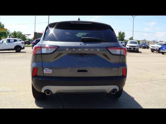 2022 Ford Escape Hybrid SE