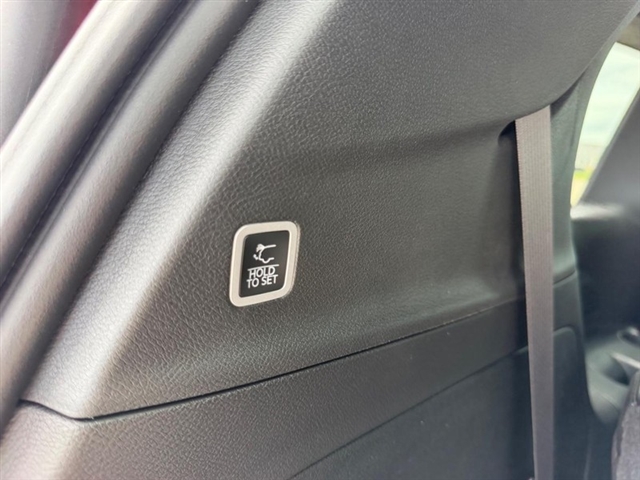 2027 Chrysler Pacifica Select:27-001