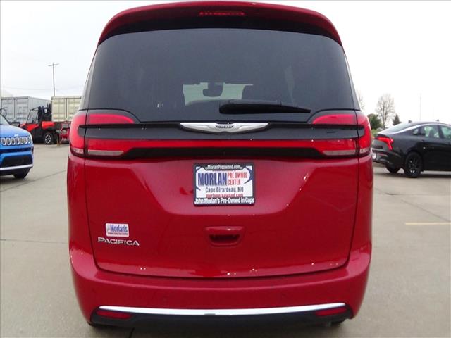 2025 Chrysler Pacifica Select:C6856