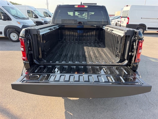 2026 RAM 1500 Big Horn:26-235