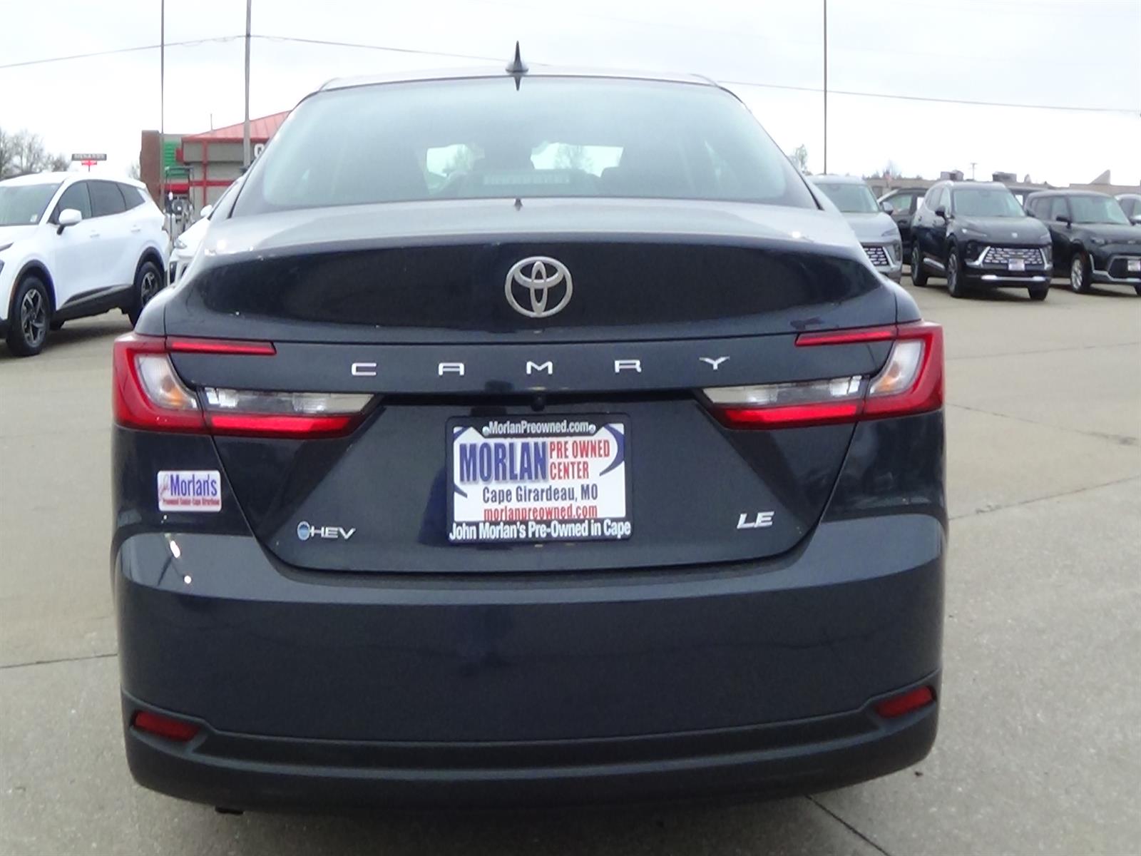 View vehicle photo 7