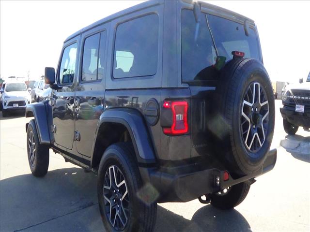 2025 Jeep Wrangler Sahara:C6779