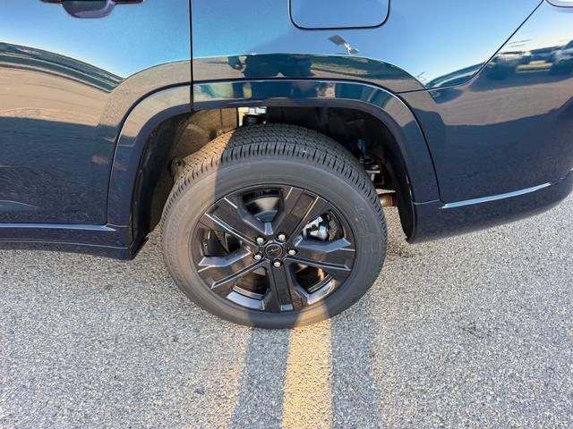 2027 Jeep Grand Cherokee L Limited Reserve:27-043