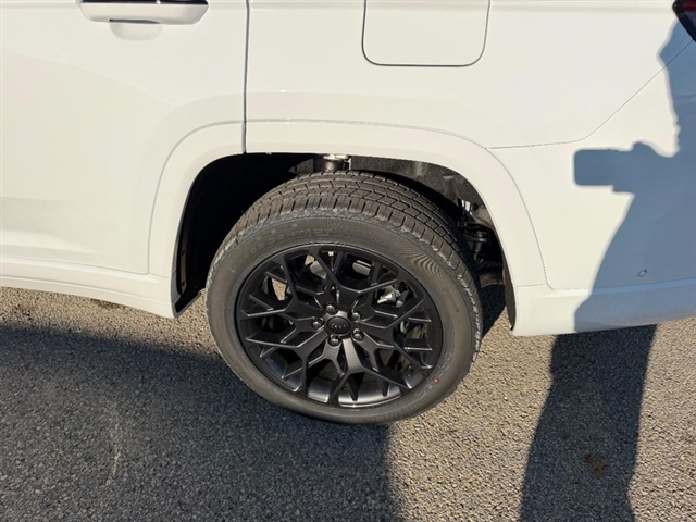 2025 Jeep Grand Cherokee L Summit:25-237