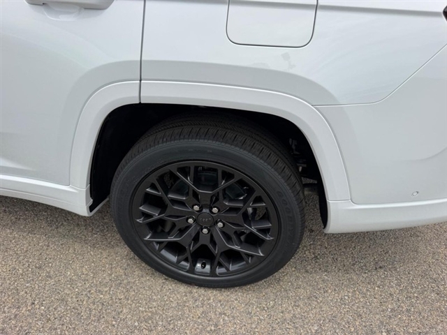 2026 Jeep Grand Cherokee L Summit:26-167