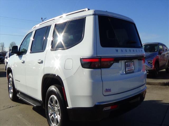 2024 Jeep Wagoneer Base:C6746