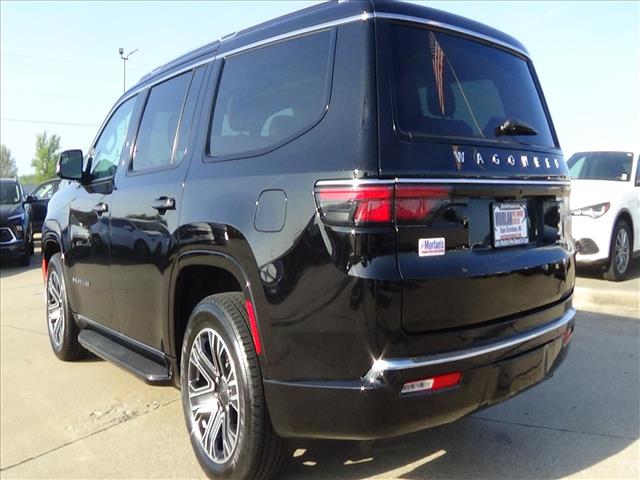 2025 Jeep Wagoneer Base:C6978