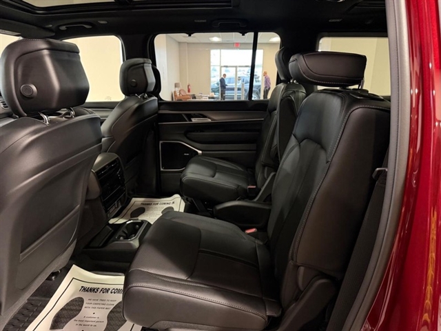 2026 Jeep Grand Wagoneer:26-082