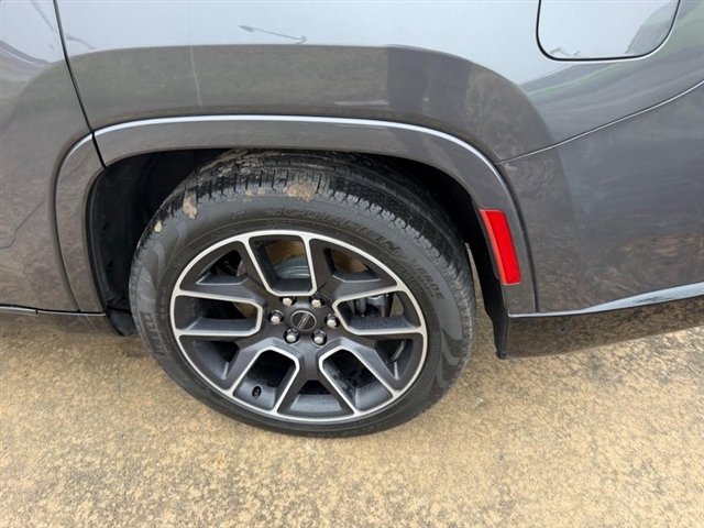 2025 Jeep Wagoneer Super:25-230